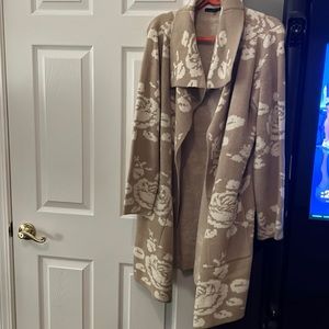 Gorgeous sweater 💗